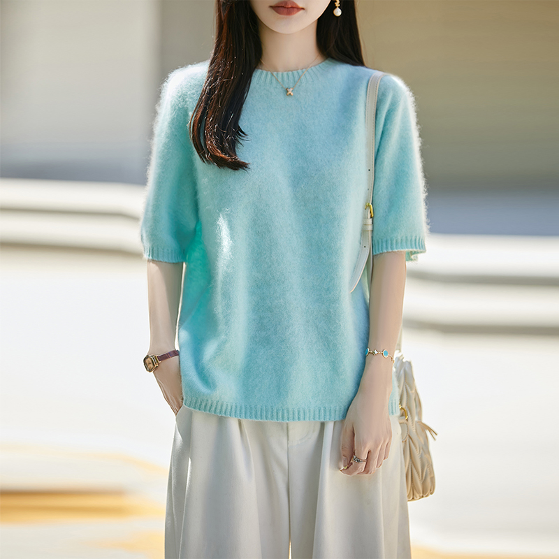 Winter Clothing Sale Women - Горячая распродажа: женские свитера и пуловеры