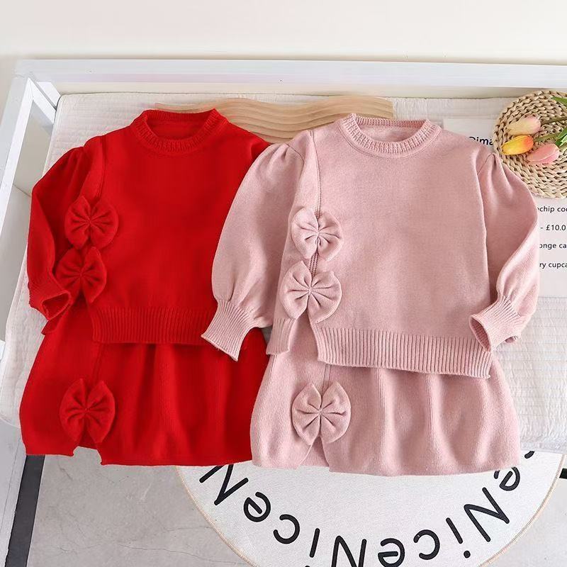 Winter Clothing That Starts With O - Комплект одежды для девочек, комплект из