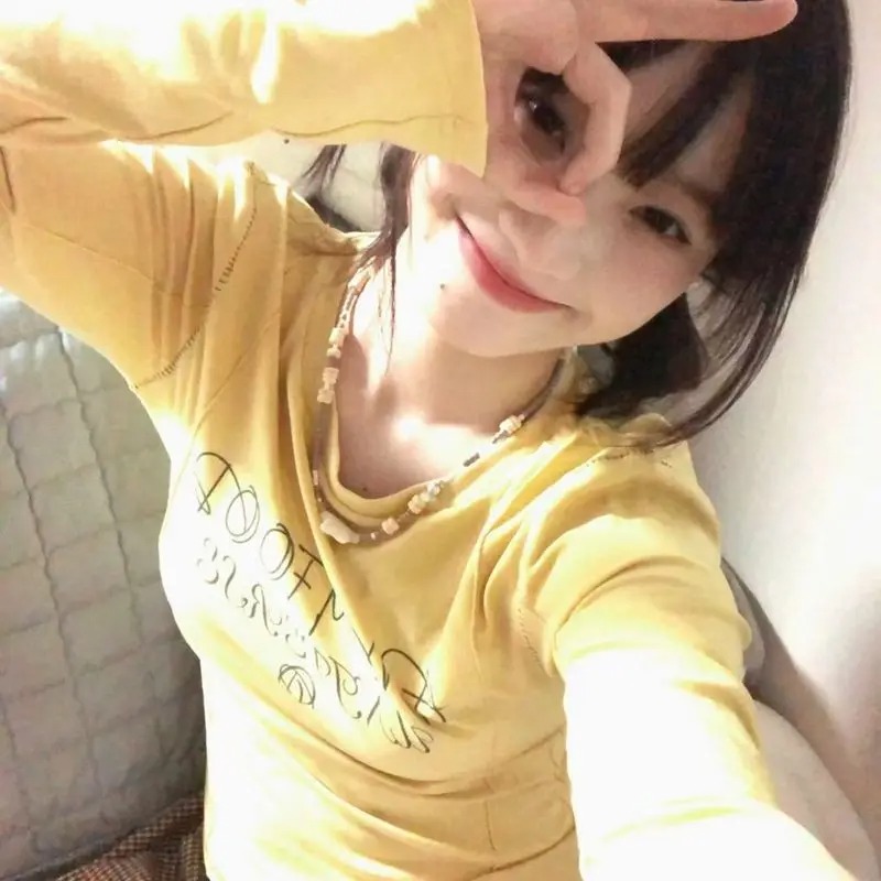 Женские футболки с круглым выр – обзор и цена Yellow Winter Clothing